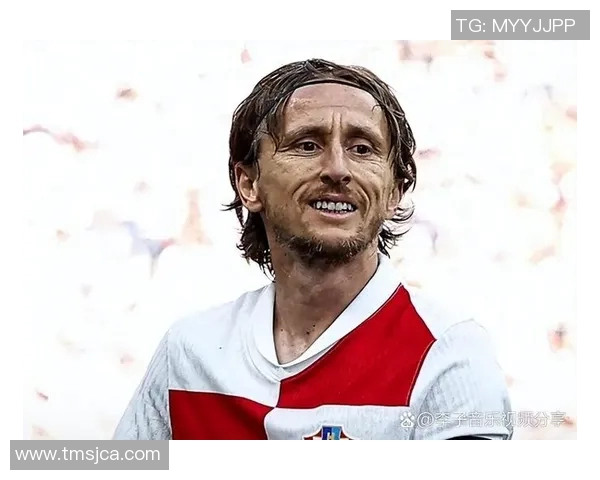 足球巨星情感纠葛揭秘 从绿茵场到爱情风波的跌宕起伏